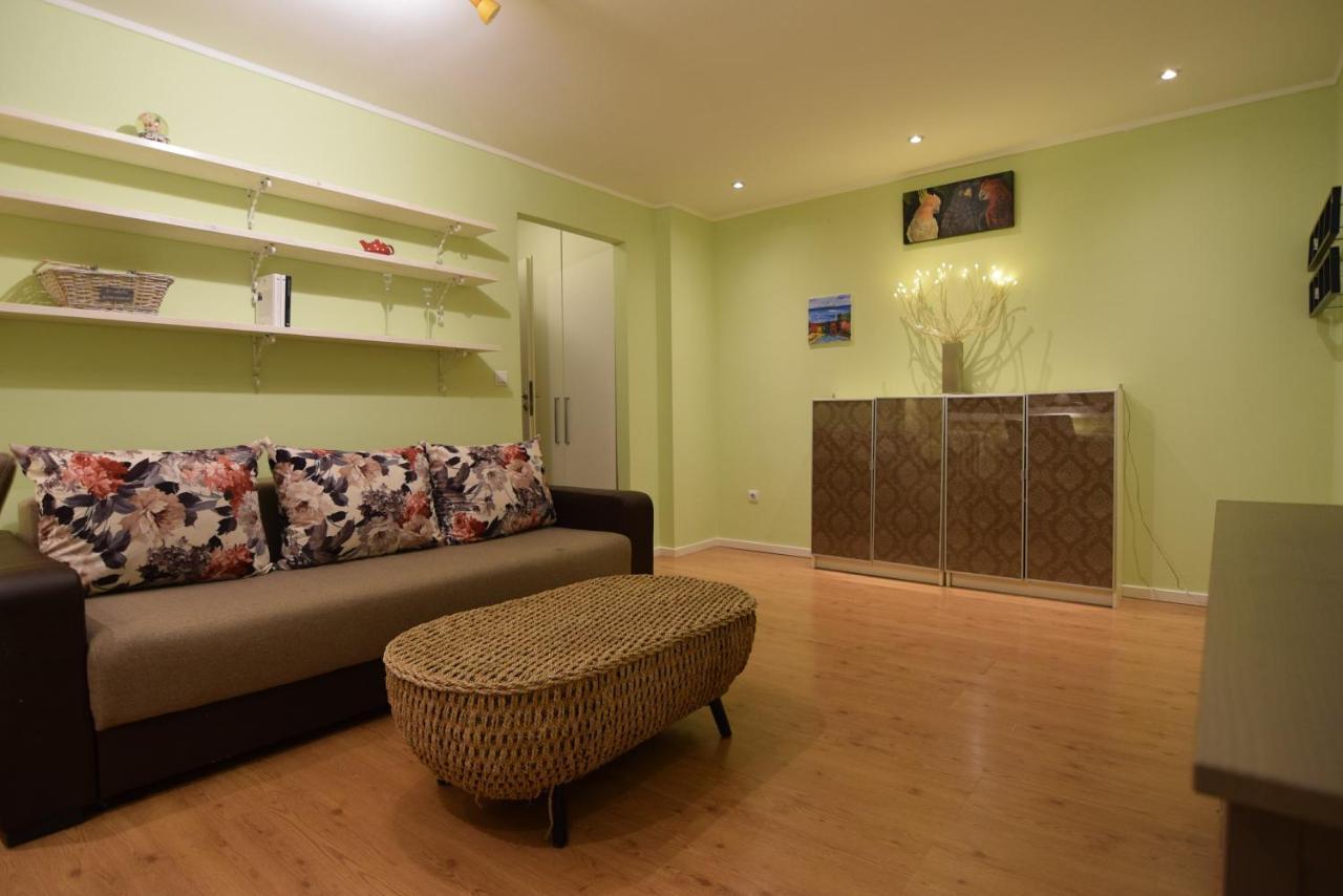 Resedinta Lui Calin - Best Choice Apartment Bukares Bagian luar foto